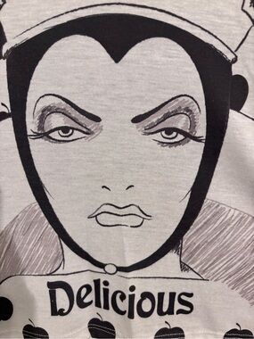 Disney Black & White 'Poison Apple' Kids Short Sleeve Tee